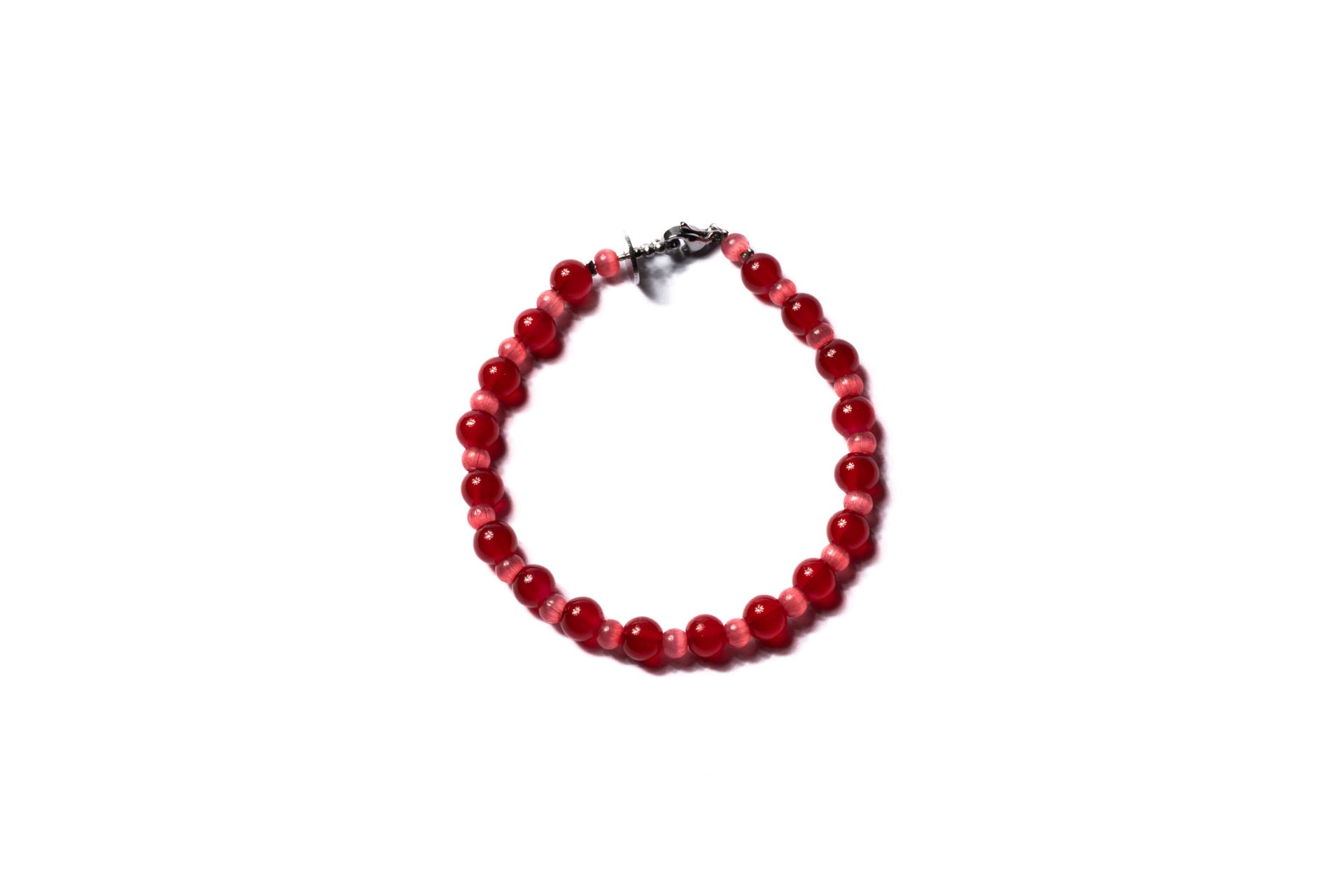 Handgemachtes Glasperlenarmband in Rot – Sisi & Cie Schmuck aus Linz